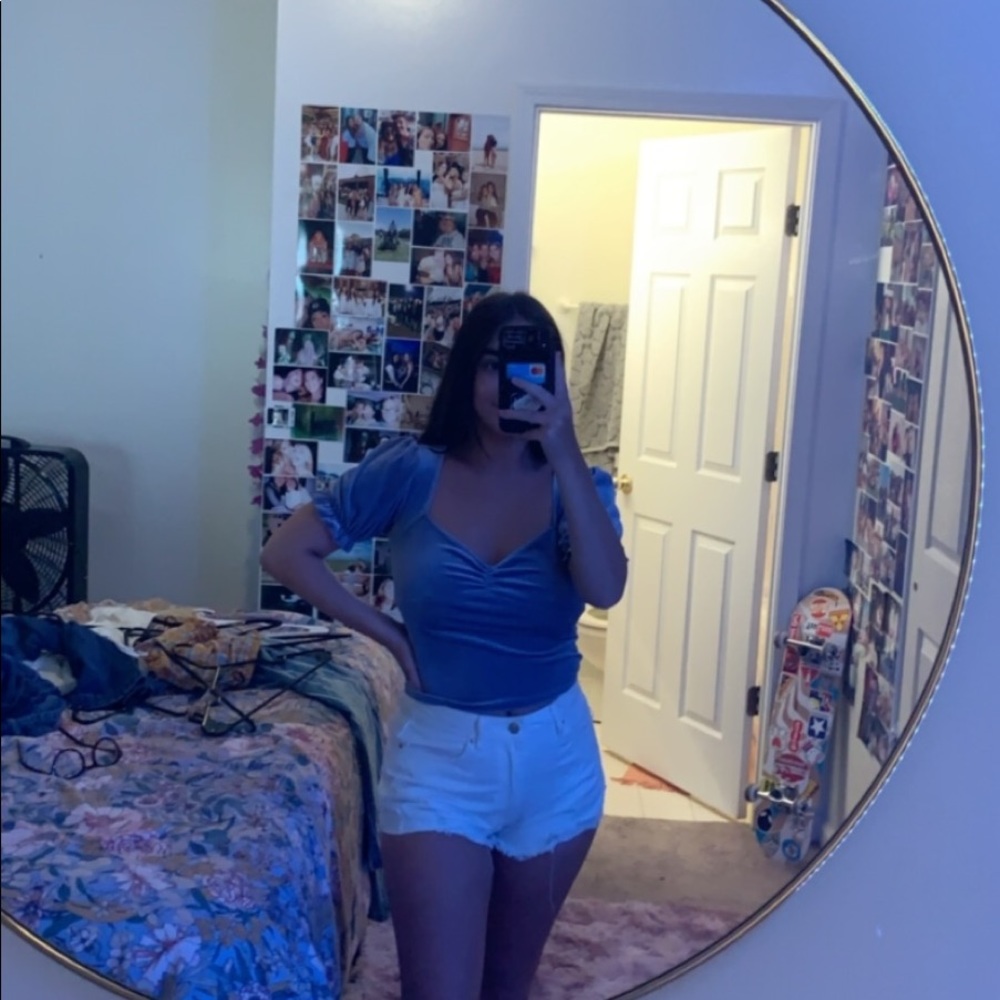 Forever 21 Velvet Puff-Sleeve Cropped Top